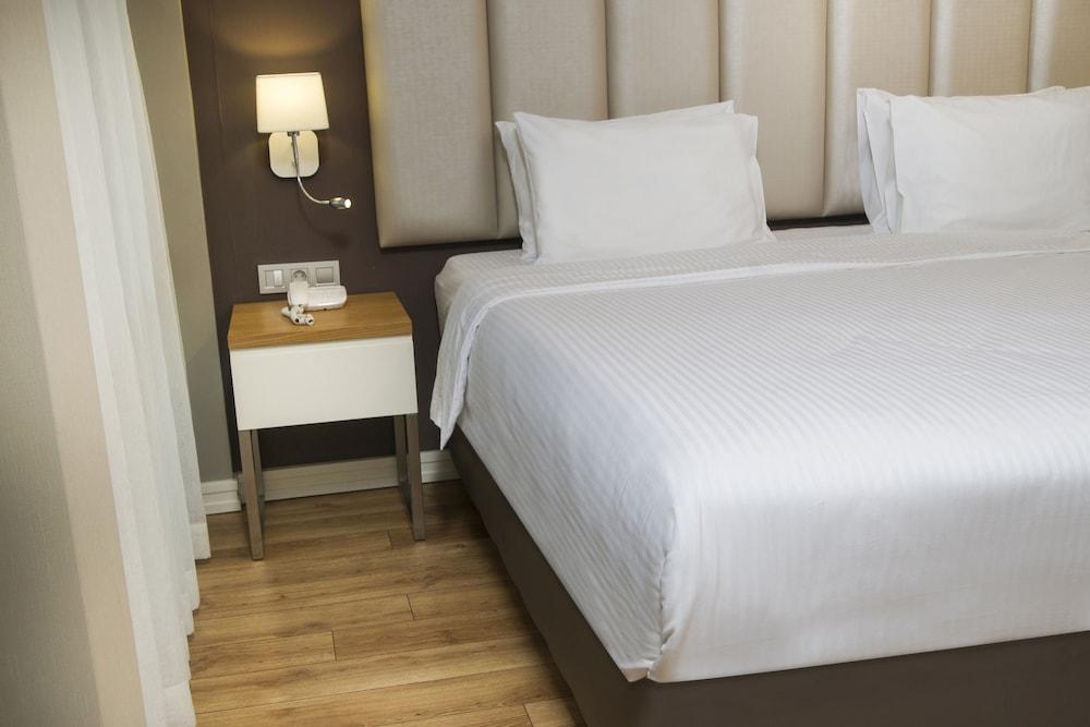 Radisson Residences Avrupa Tem Istanboel